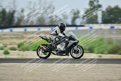 media/Apr-18-2025-TrackDaz (Fri) [[45f5874c44]]/C Group/Session 1 (Turn 7)/